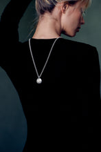 Charger l'image dans la galerie, Médaillon ILWA