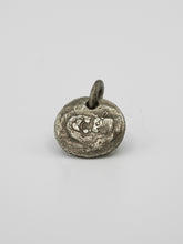 Charger l'image dans la galerie, Médaillon ILWA